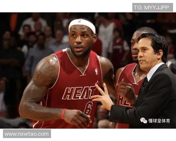 和平精英评论：FPX在防守策略中的优势与不足分析