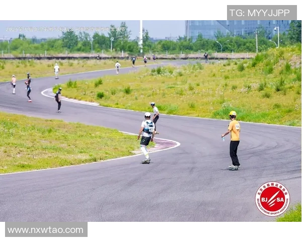 重庆滑板队在马拉松大满贯中的节奏表现分析与点评 重庆滑板队在马拉松大满贯中的节奏表现分析与点评