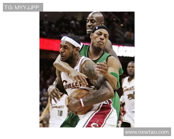 詹姆斯热火对阵骑士精彩比赛视频回顾与分析