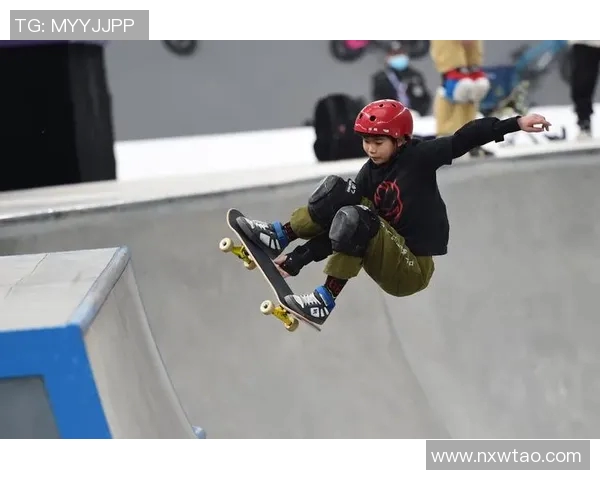 重庆极限运动队在世界滑板锦标赛中的奋勇拼搏与辉煌成就回顾 重庆极限运动队在世界滑板锦标赛中的奋勇拼搏与辉煌成就回顾