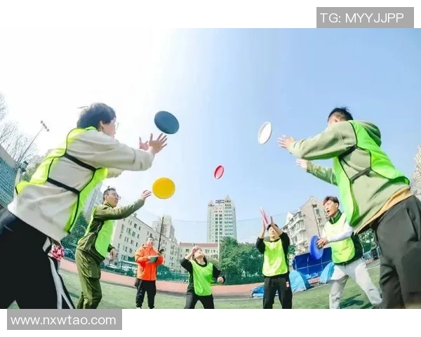 飞盘盛宴:深入了解南京飞盘队的训练与竞技状态 飞盘盛宴:深入了解南京飞盘队的训练与竞技状态