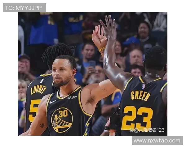 2016年3月7日湖人与勇士的精彩对决回顾与赛后分析 2016年3月7日湖人与勇士的精彩对决回顾与赛后分析