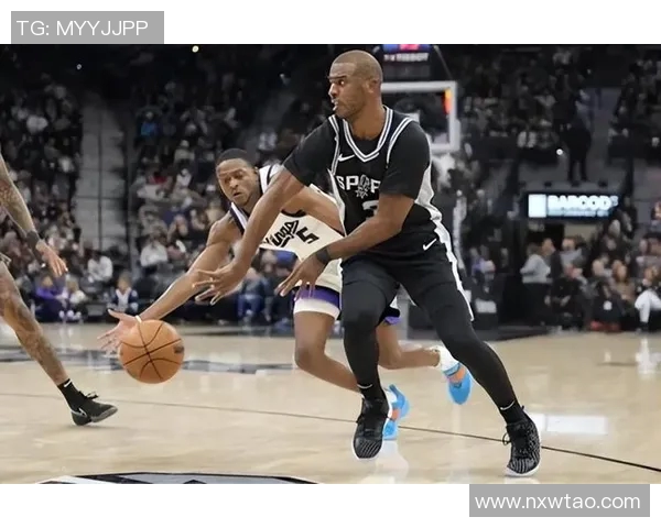 克里斯保罗：从控卫之王到篮球传奇的辉煌历程与影响